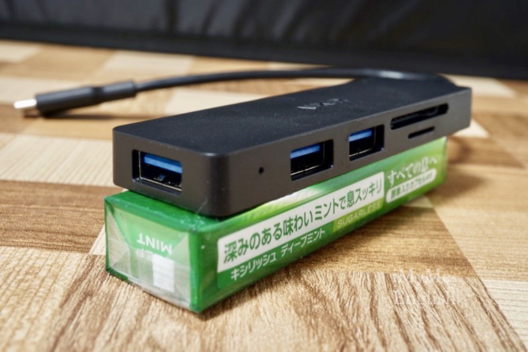 AUKEY USB-C ウルトラスリム USB3.0 SD カードリーダー