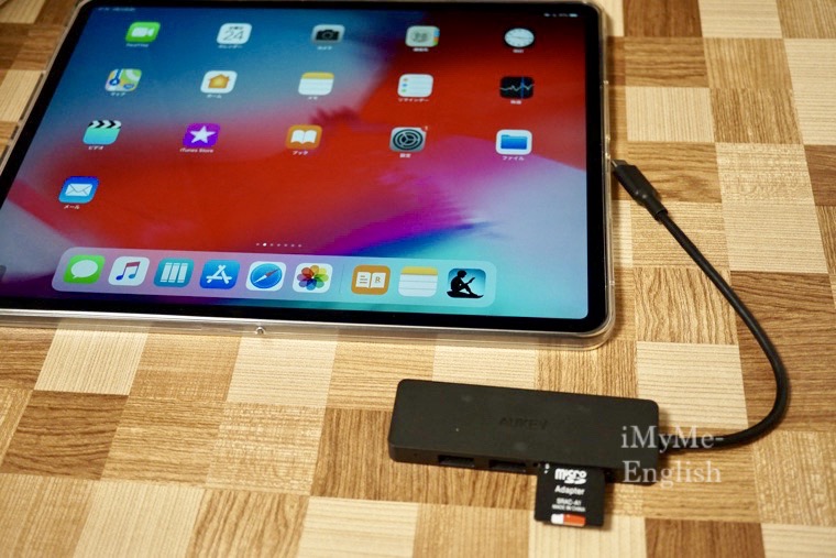 AUKEY USB-C ウルトラスリム USB3.0 SD カードリーダー , iPad Pro 12.9 第3世代 (2018)