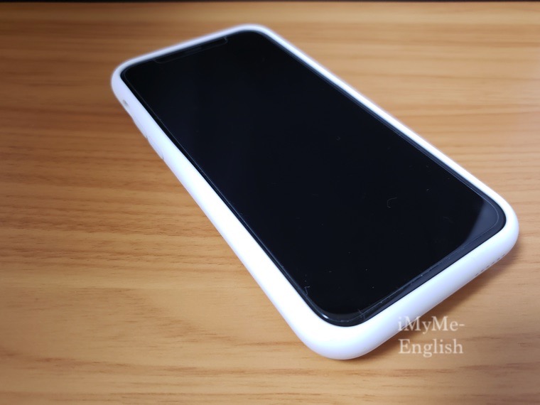 【Spigen iPhone 11 Pro 強化ガラス・液晶保護フィルム 日本旭硝子製】の写真