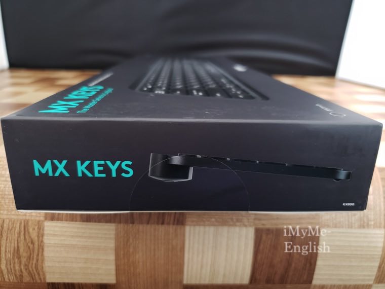 ロジクール ワイヤレスキーボード「KX800 MX KEYS」の写真6
