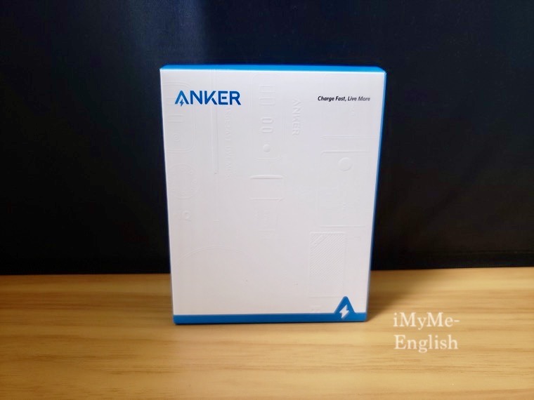 Anker「PowerCore 10000 Redux」モバイルバッテリーの写真2